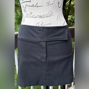 Guess Collection Mini Skirt
Like New / Never Worn
Size 6
Black